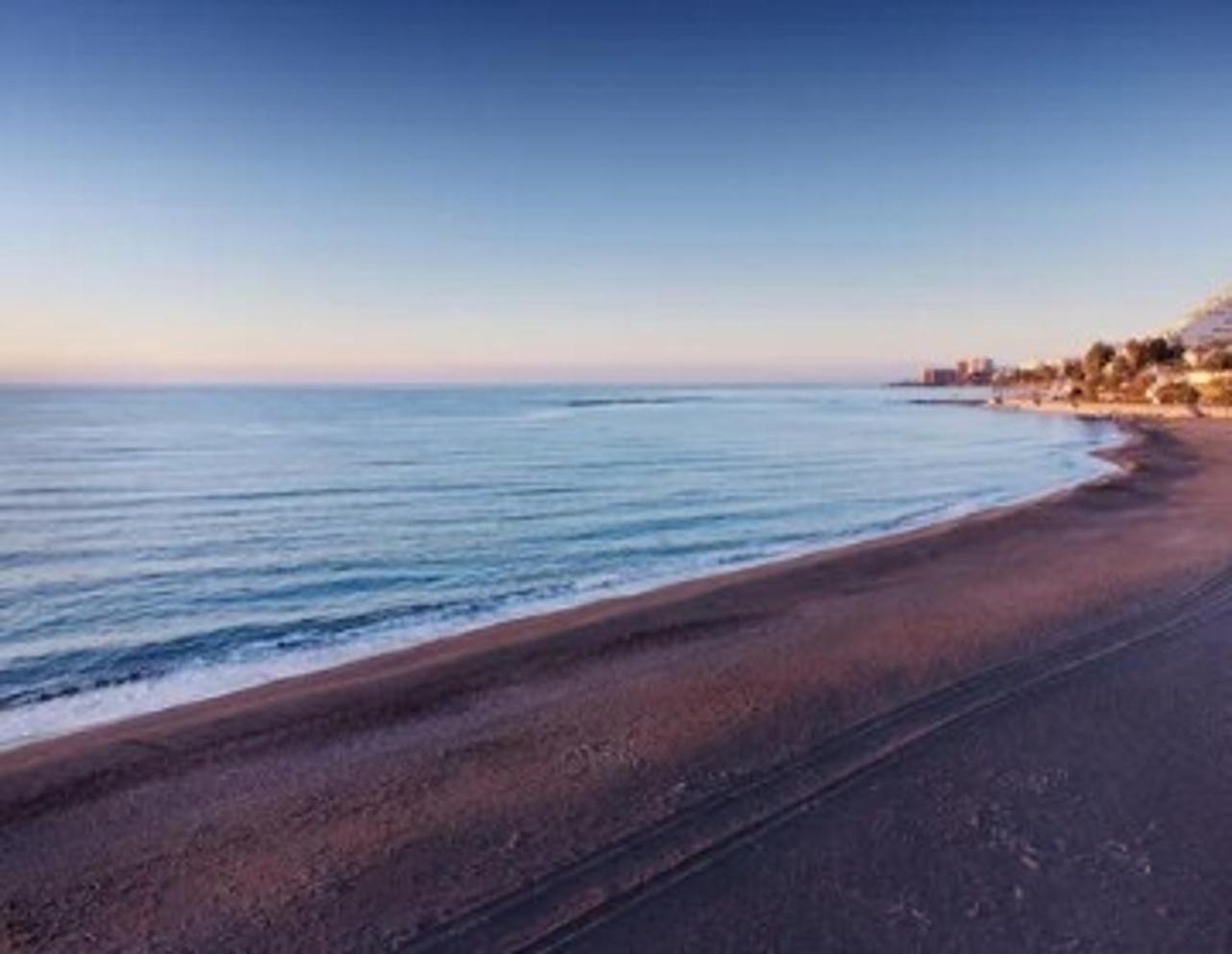 Happy Travel South 1-1b * Benalmadena